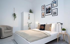 New Home At Exlusive Central Location