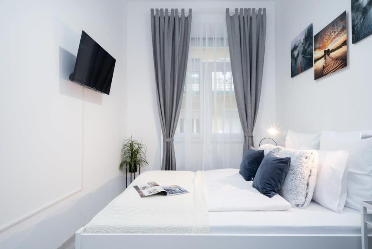 New Home At Exlusive Central Location Budapest Esterno foto