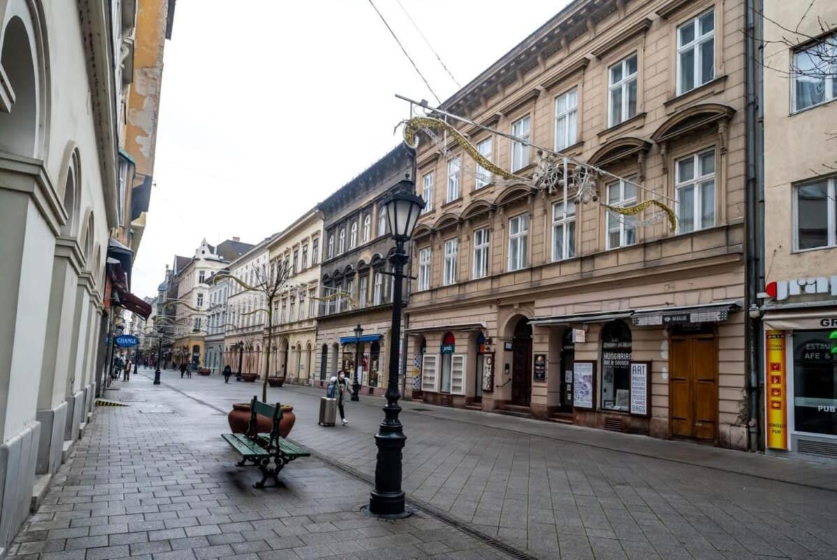 New Home At Exlusive Central Location Budapest Esterno foto